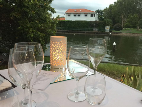 Noosa Waterfront - Pubs Melbourne 0