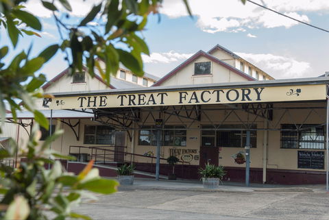 The Treat Factory - Pubs Melbourne 0