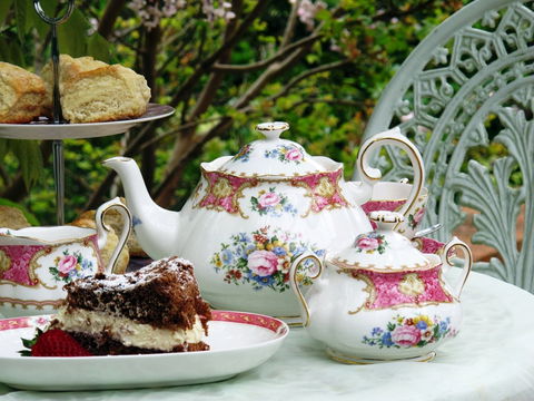 The Scented Rose Garden And Teahouse - Pubs Melbourne 0