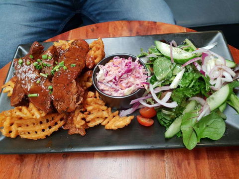 Cabin 401 Bar & Grill - Pubs Melbourne 0