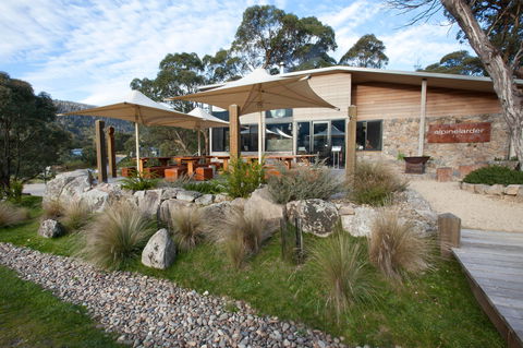 Alpine Larder Cafe - Pubs Melbourne 0