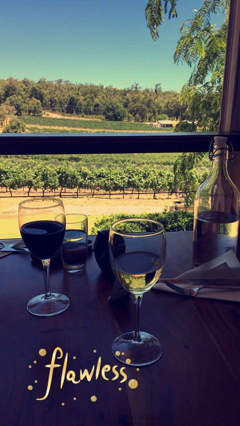 Hainault Vineyard And Cafe - Pubs Melbourne 0