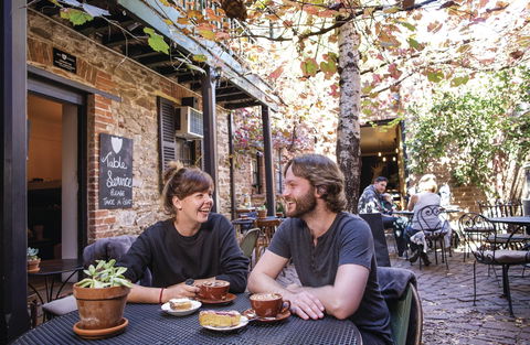 Alby & Esther's - Pubs Melbourne 2