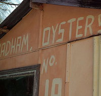 Les Wadham Oysters - Broken Bay Pacific Oysters - Pubs Melbourne