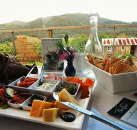Hartzview Vineyard Cafe - Pubs Melbourne