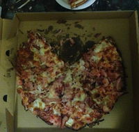 Moama Pizza - Pubs Melbourne