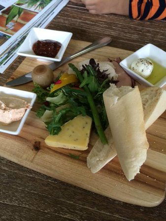 Eat Live Fresh - Pubs Melbourne 0