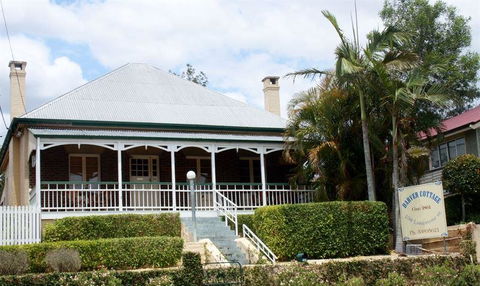 The Cottage Restaurant - Pubs Melbourne 16