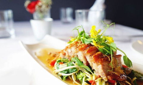 Zaria Mediterranean Village - Pubs Melbourne 6