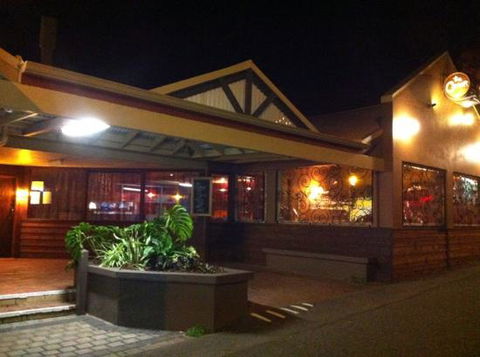 The Cavern - Pubs Melbourne 0