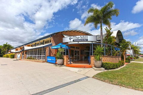 Windmill Motel–Apartments & Reception - Pubs Melbourne 4