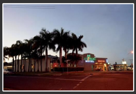 SunPalms Hotel Motel - Pubs Melbourne 0