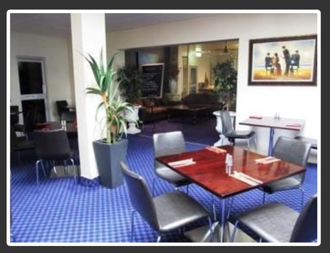 SunPalms Hotel Motel - Pubs Melbourne 3