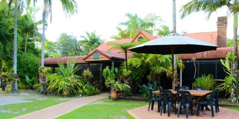 Rocky Gardens Motor Inn - Pubs Melbourne 0
