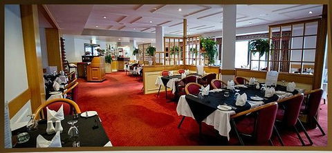 Signatures Restaurant & Conference Centre - Pubs Melbourne 0