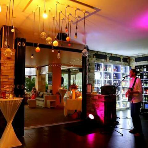 Denmans Beer Cafe - Pubs Melbourne 7