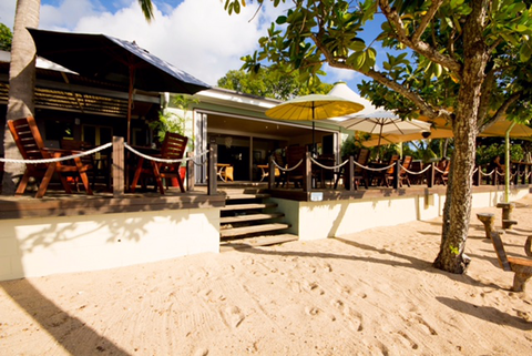 Montes Reef Resort - Pubs Melbourne 1