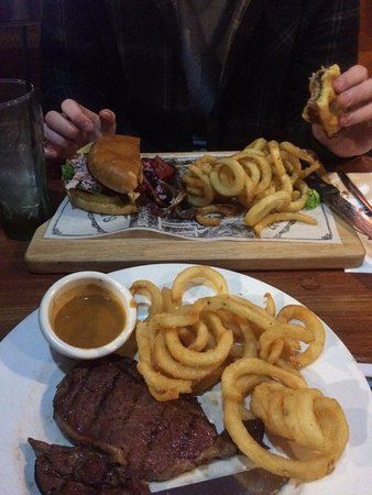 Hog’s Breath Cafe - Pubs Melbourne 0
