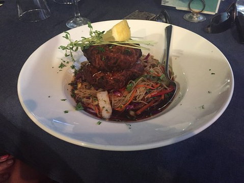 Montes Reef Resort - Pubs Melbourne 5