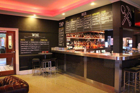 Molly Malones Irish Pub - Pubs Melbourne 3