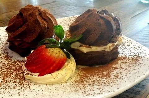 Fourthchild Cafe Restaurant - Pubs Melbourne 10
