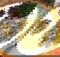 Liv-eat - Pubs Melbourne