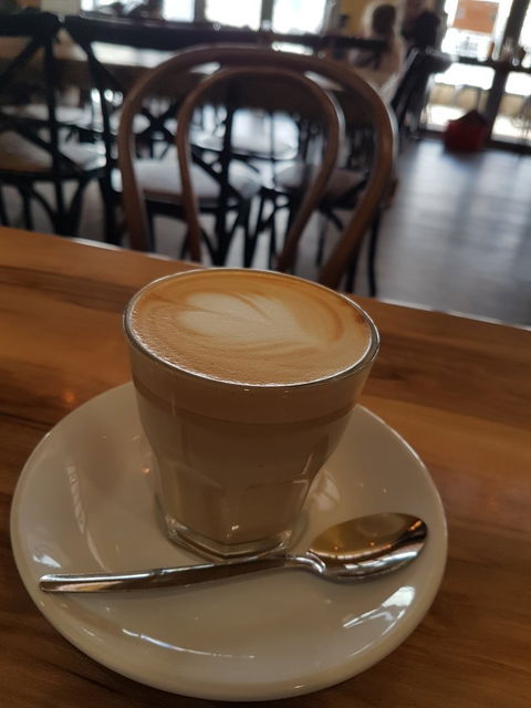 Boutique Travel Cafe - Pubs Melbourne 1