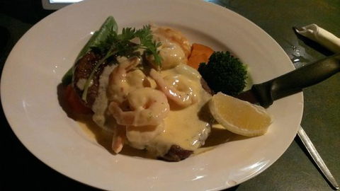 Bridport Hotel Sports Bar - Pubs Melbourne 0