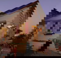 Riviera Hotel Bistro - Pubs Melbourne