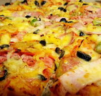 Padbury Pizza - Pubs Melbourne