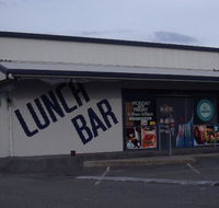 Di's Sanford Rd Lunch Bar - Pubs Melbourne