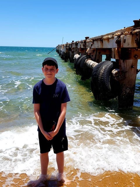 Sunsets Cafe At One Mile Jetty - Pubs Melbourne 10