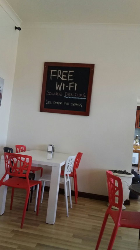 Baker Bear's Bakery - Pubs Melbourne 2