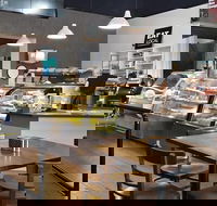 D  M's Bakery Cafe - Pubs Melbourne