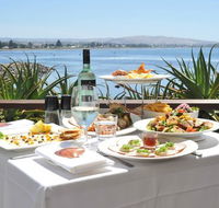 Eat at Whalers restaurant - Pubs Melbourne