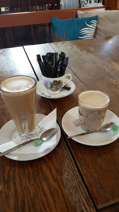 Salt Of The Earth Cafe And Gallery - Pubs Melbourne 6