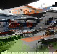 Commercial Hotel - Pubs Melbourne