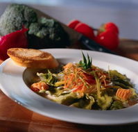 Explorers Restaurant - Pubs Melbourne