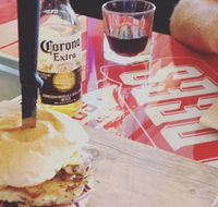 Johnny Dee's - Pubs Melbourne