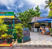 Queen Bee Cafe - Pubs Melbourne