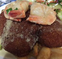 Larrikin Hotel Bistro. - Pubs Melbourne