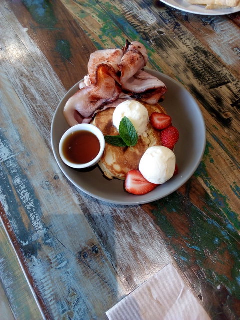 Urban Paddock Cafe - Pubs Melbourne 2