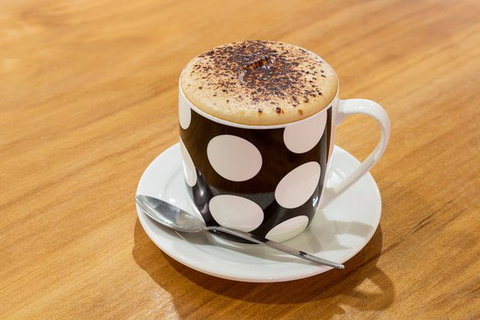 Poppies Cafe - Pubs Melbourne 0