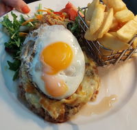 The Home Hotel Bistro - Pubs Melbourne