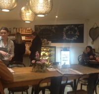 2 Little Birds - Pubs Melbourne