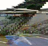 Small-Group Great Ocean Road and Twelve Apostles Full-Day Tour - Pubs Melbourne