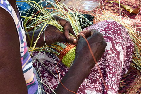 Gay-Wu Woman's 5 Day Yolngu Homeland Tour - Pubs Melbourne 4