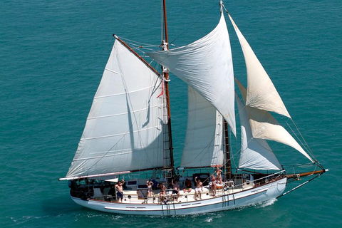 Whitehaven Beach Sailing And Snorkeling Cruise - Pubs Melbourne 5