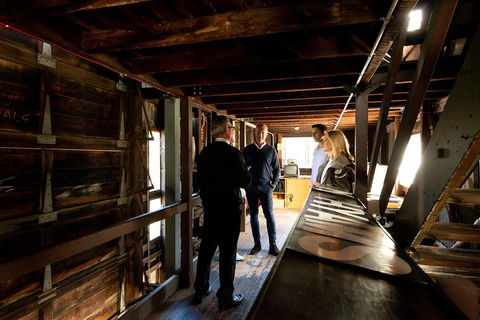 Adelaide Oval Stadium Tour - Pubs Melbourne 4
