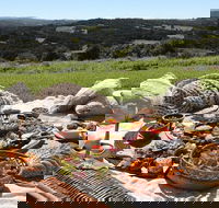 A picnic in Byron Bay - Pubs Melbourne